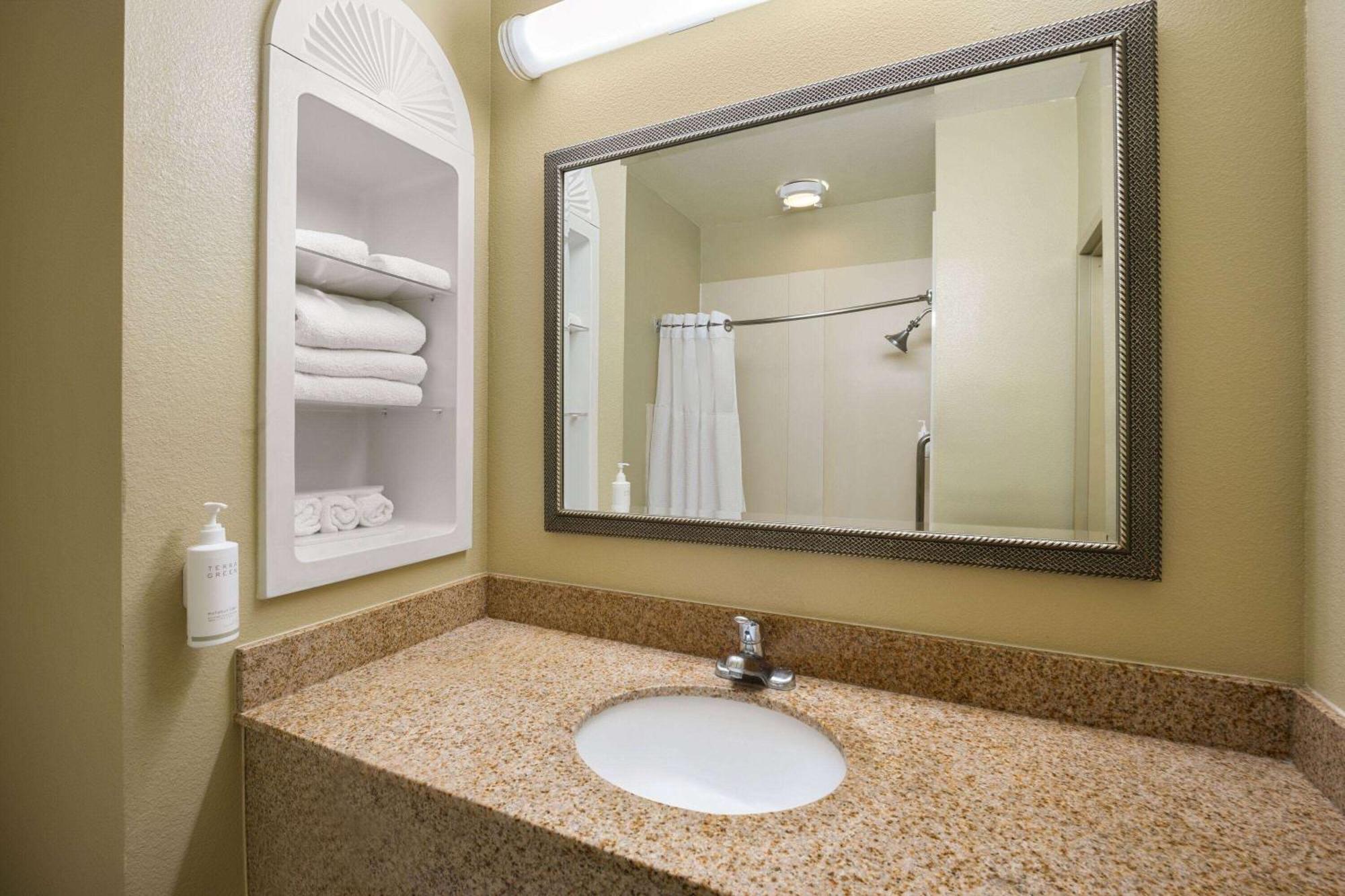 Hotel Marguerite South Anaheim - Garden Grove, Trademark Collection By Wyndham Eksteriør billede